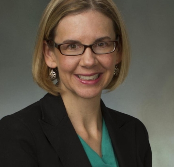 Andrea Nikischer headshot