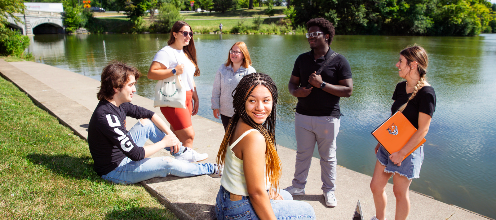 Buffalo State students near Hoyt Lake